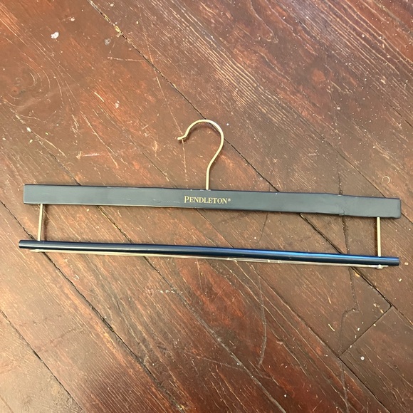 Wooden Hangers - Pendleton Brand - Picture 2 of 4